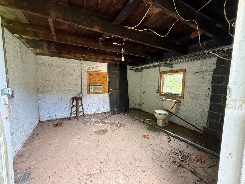 Image for SOLD - Mixed-Use Property on an Acre in Charleston Selling to the Highest Bidder