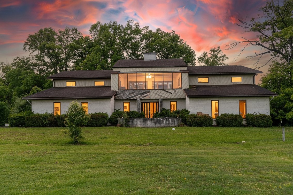 Image for SOLD $750,000 - Exceptional 6 Bedroom on the 17th Green at Lakeview Golf Course