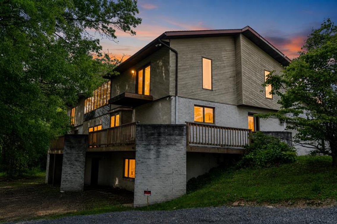Image for SOLD $750,000 - Exceptional 6 Bedroom on the 17th Green at Lakeview Golf Course
