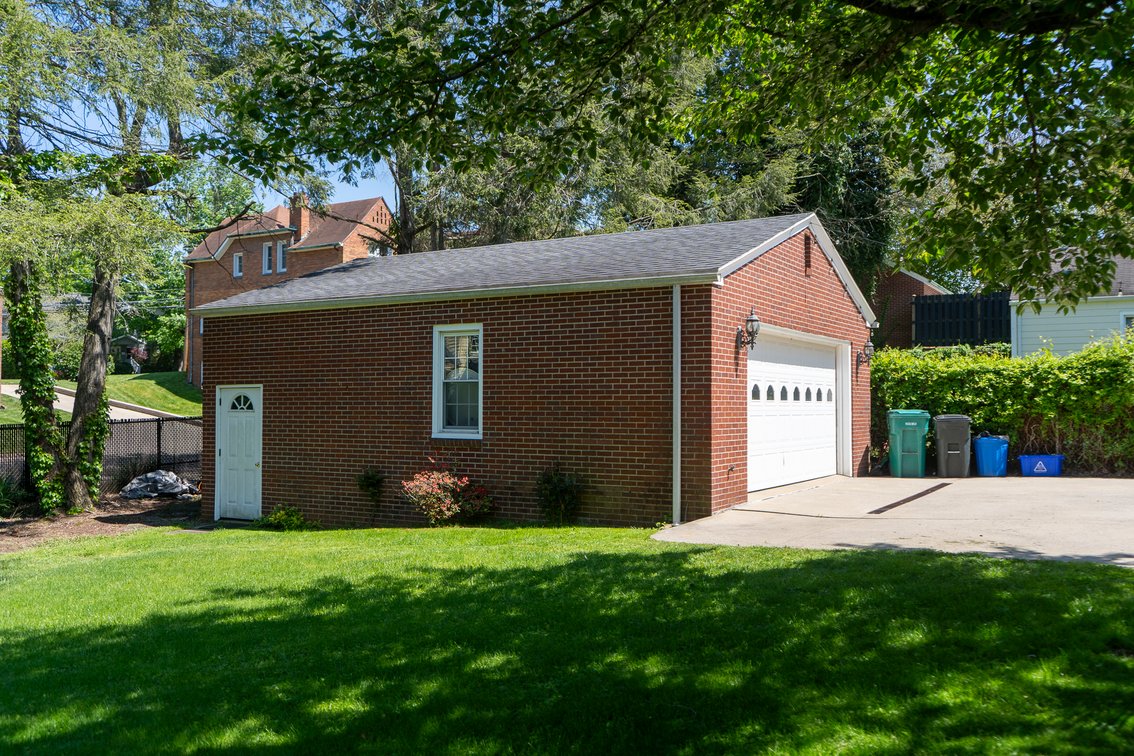 Image for Classic 4 Bedroom Brick Colonial w/ Basement Bar & Garage in Clarksburg