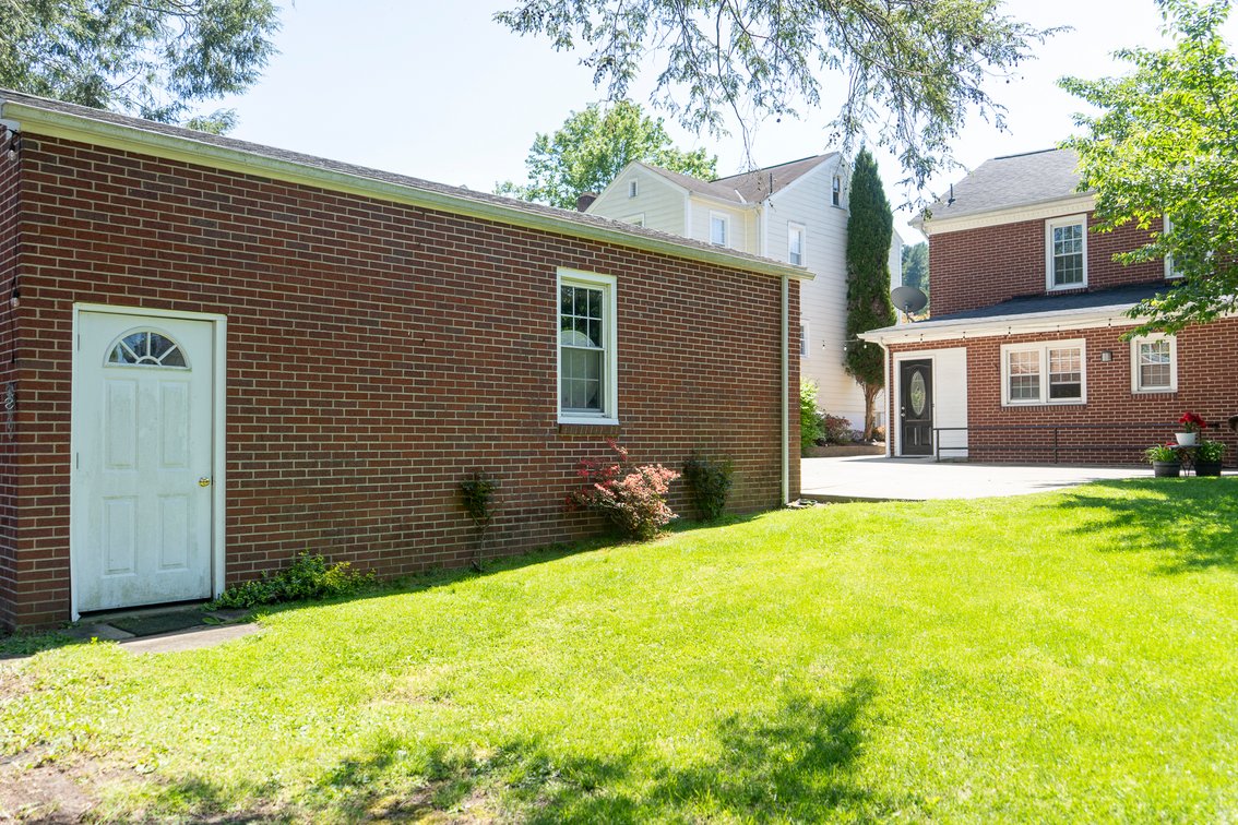 Image for Classic 4 Bedroom Brick Colonial w/ Basement Bar & Garage in Clarksburg