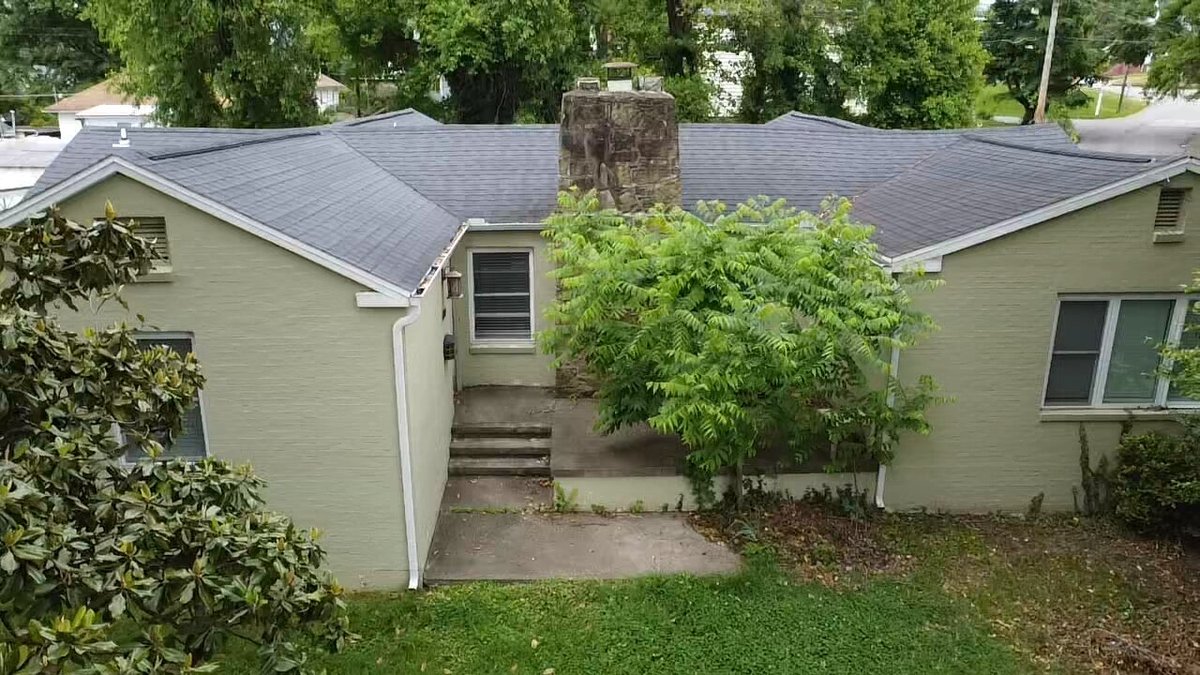 Image for SOLD $194,700 - 4 Bedroom Home on Corner Lot in Huntington