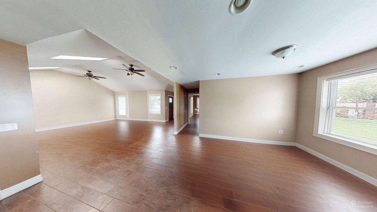 Image for SOLD $194,700 - 4 Bedroom Home on Corner Lot in Huntington