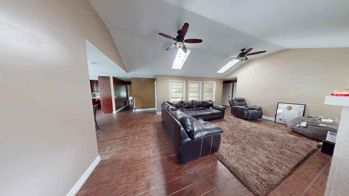 Image for SOLD $194,700 - 4 Bedroom Home on Corner Lot in Huntington