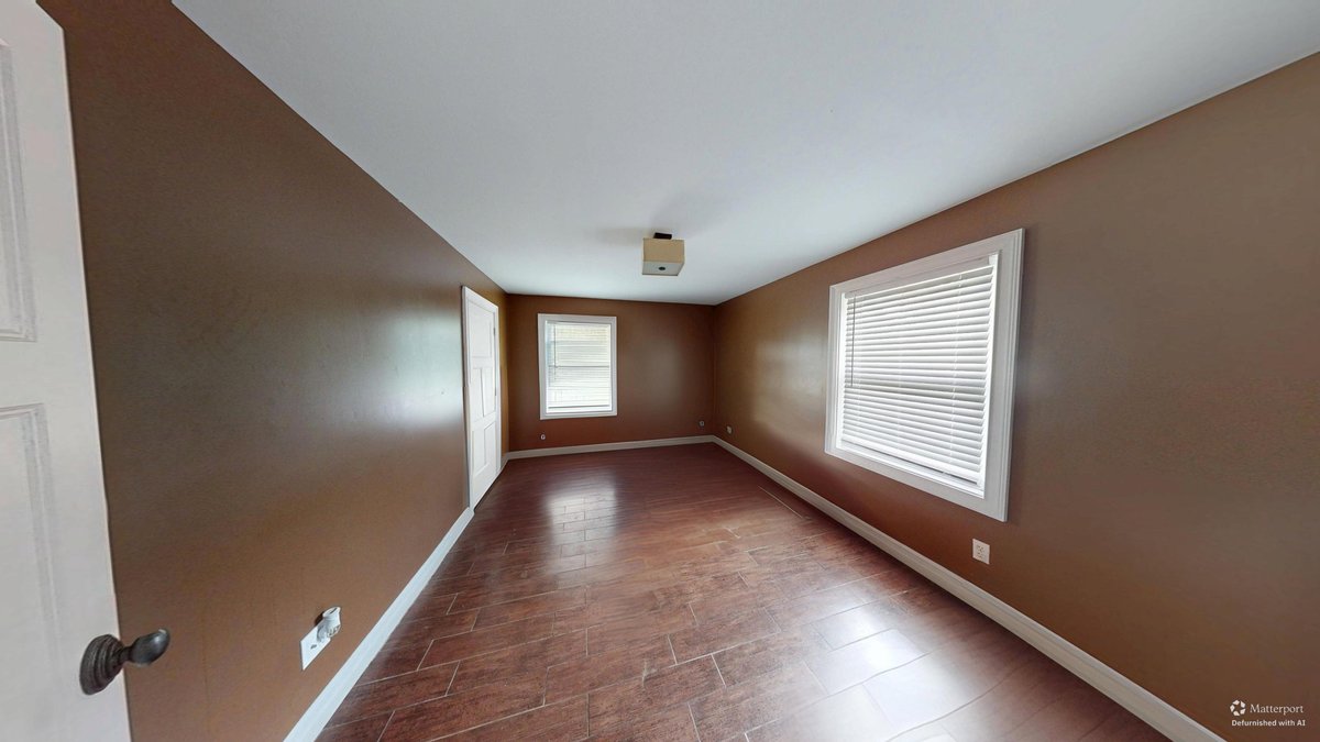 Image for SOLD $194,700 - 4 Bedroom Home on Corner Lot in Huntington