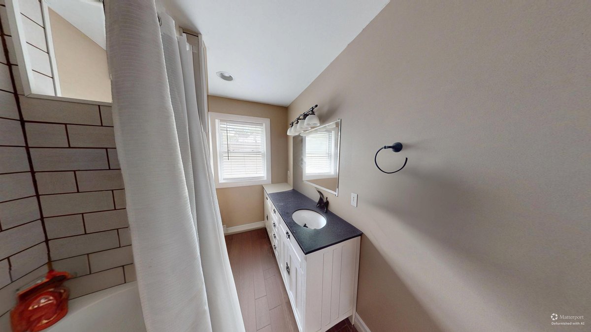 Image for SOLD $194,700 - 4 Bedroom Home on Corner Lot in Huntington