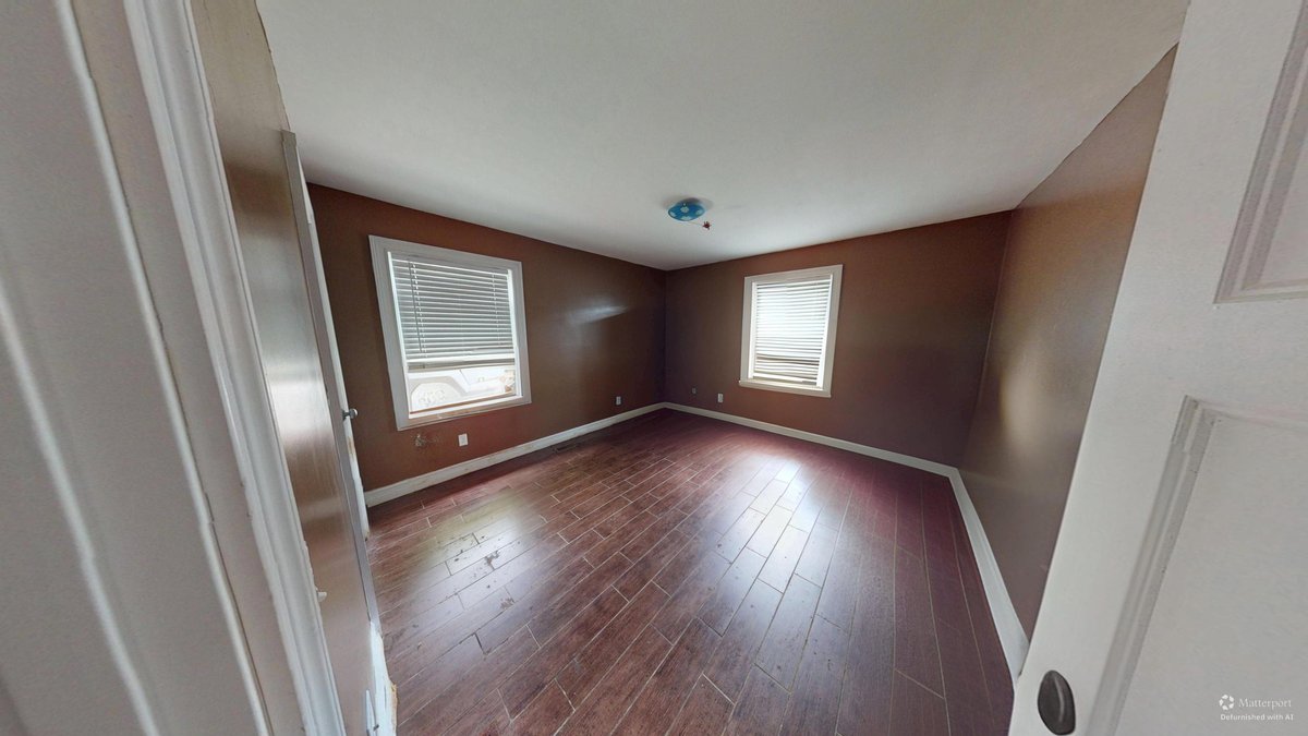 Image for SOLD $194,700 - 4 Bedroom Home on Corner Lot in Huntington