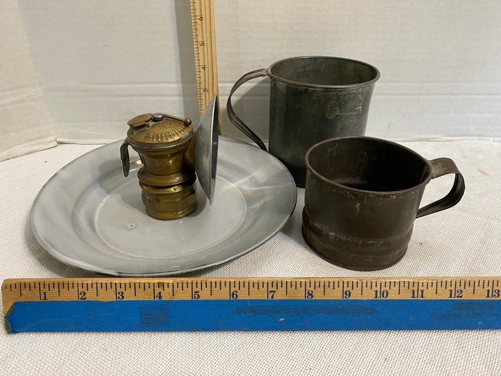 Carbide lamp-marked Auto light, granite cups and plate