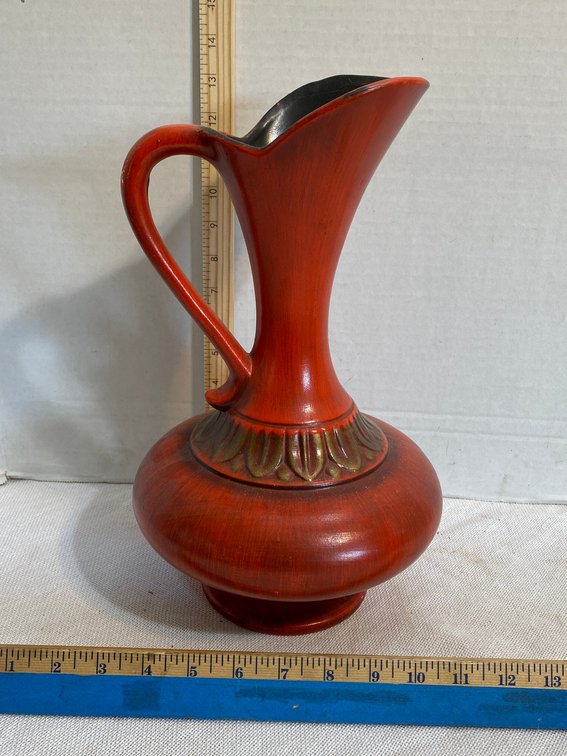 Haeger pitcher