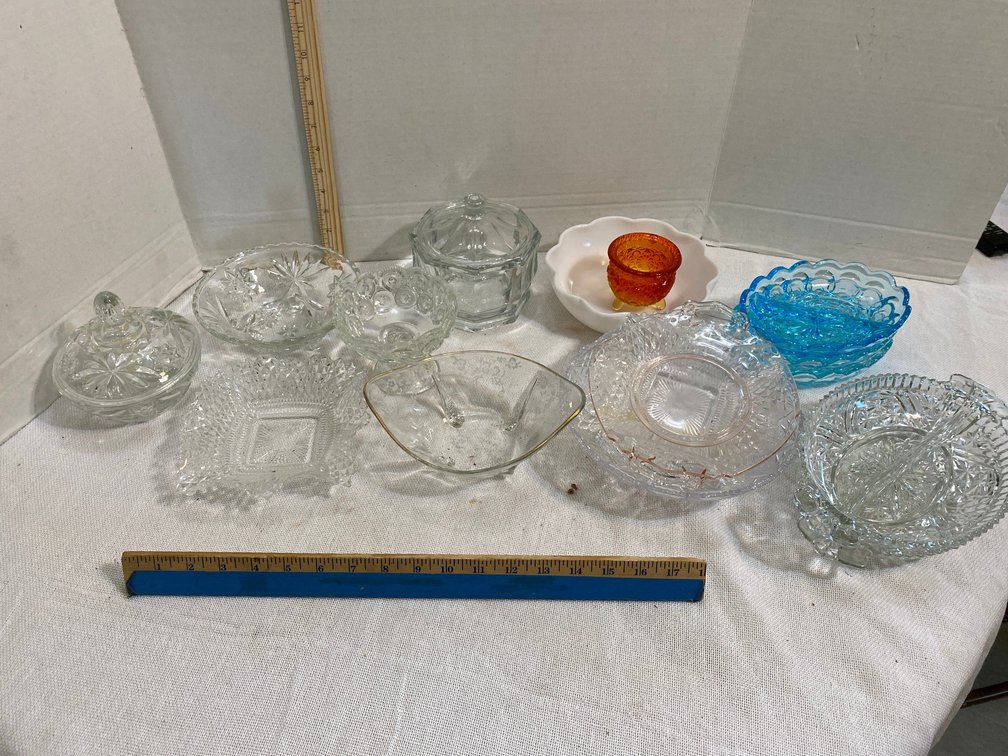 Glass dishes, bowls, covered dishes, divided dishes