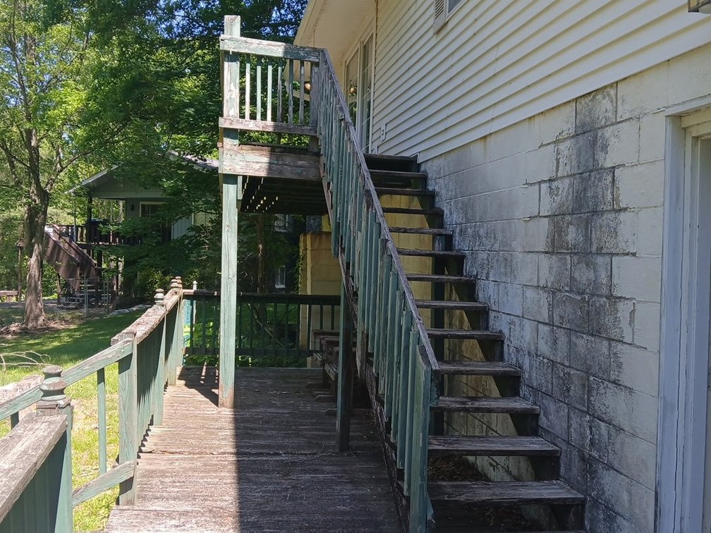 Image for SOLD $77,000 - 4 Bedroom in Parkersburg’s North Hills Estates Ideal for a Remodel or Flip