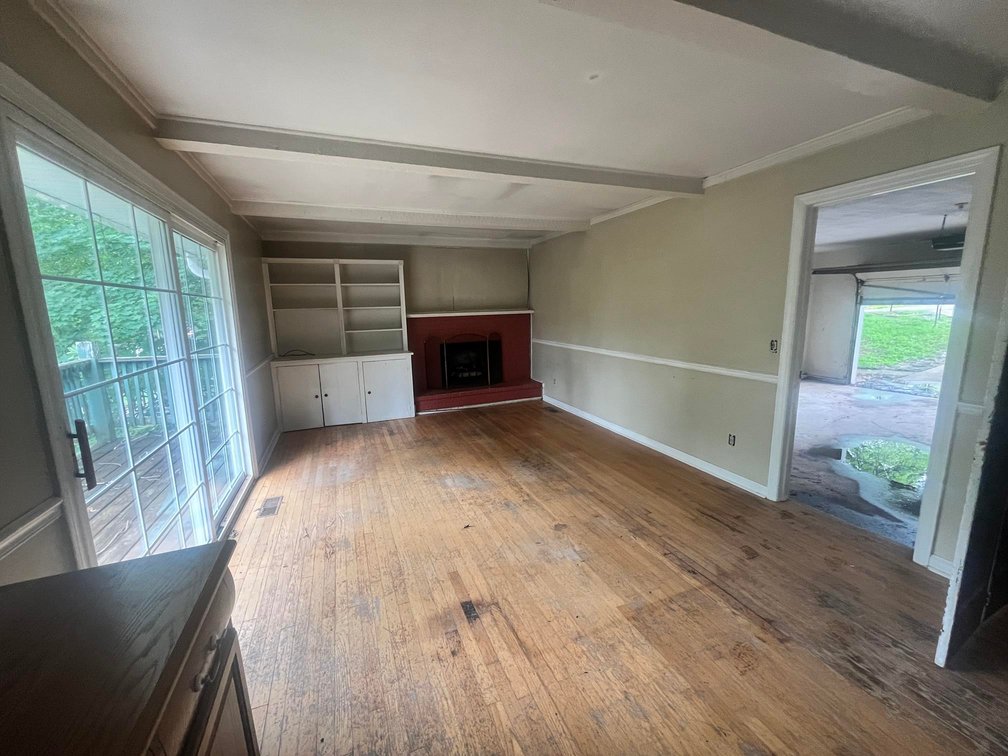Image for SOLD $77,000 - 4 Bedroom in Parkersburg’s North Hills Estates Ideal for a Remodel or Flip