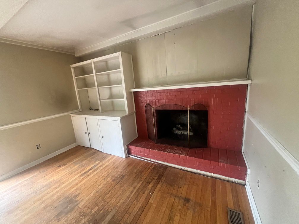 Image for SOLD $77,000 - 4 Bedroom in Parkersburg’s North Hills Estates Ideal for a Remodel or Flip
