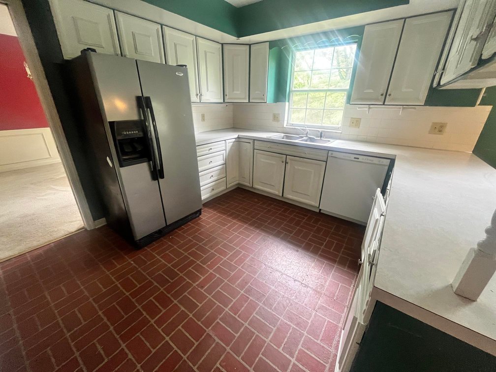 Image for SOLD $77,000 - 4 Bedroom in Parkersburg’s North Hills Estates Ideal for a Remodel or Flip