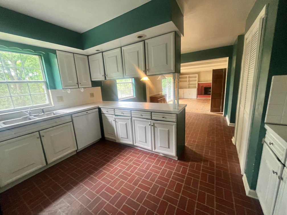 Image for SOLD $77,000 - 4 Bedroom in Parkersburg’s North Hills Estates Ideal for a Remodel or Flip