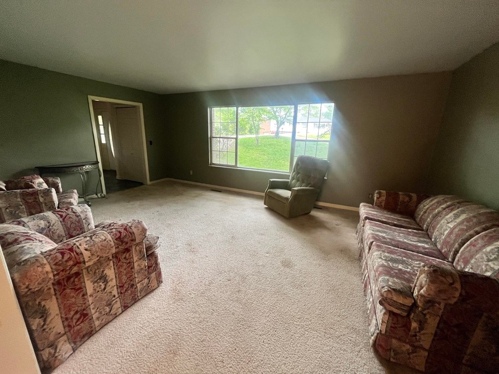 Image for SOLD $77,000 - 4 Bedroom in Parkersburg’s North Hills Estates Ideal for a Remodel or Flip