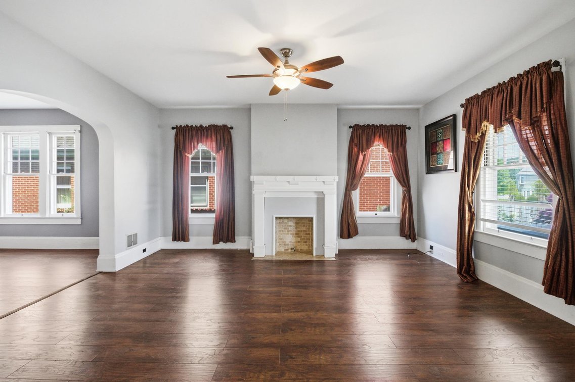 Image for SOLD $225,000 - 4 Bedroom Broad Oaks Home
