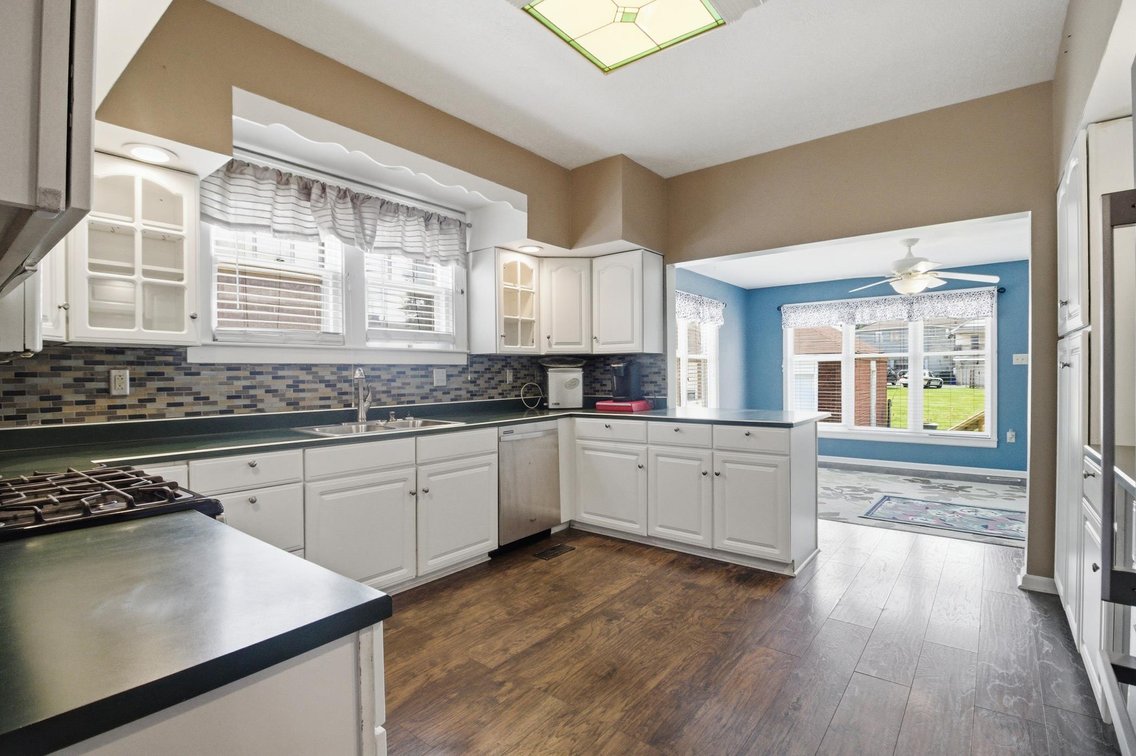 Image for SOLD $225,000 - 4 Bedroom Broad Oaks Home