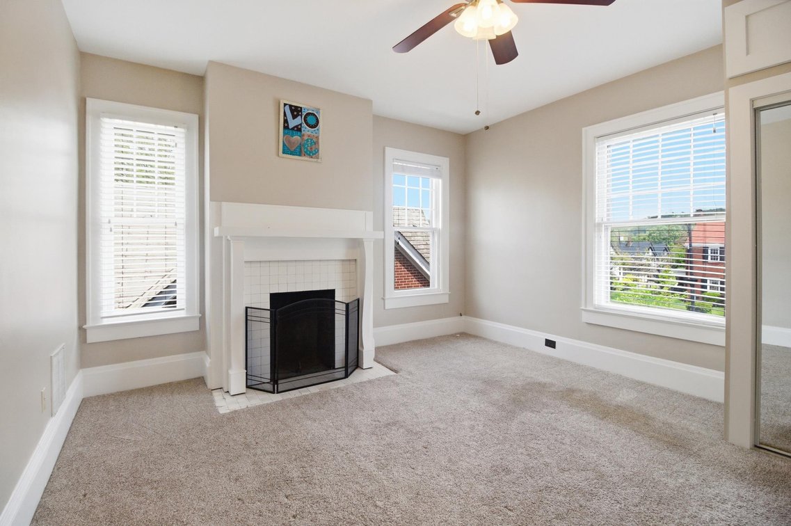 Image for SOLD $225,000 - 4 Bedroom Broad Oaks Home