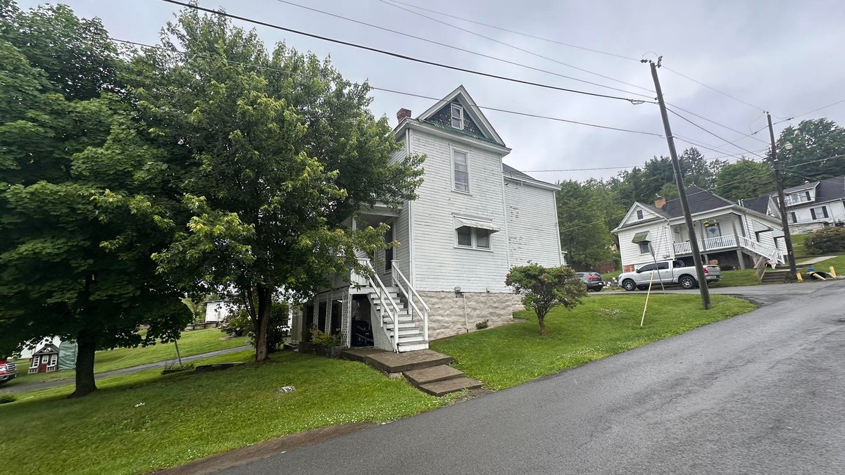 Image for SOLD $71,500 - Spacious 3 Bedroom in a Convenient Fairmont Location