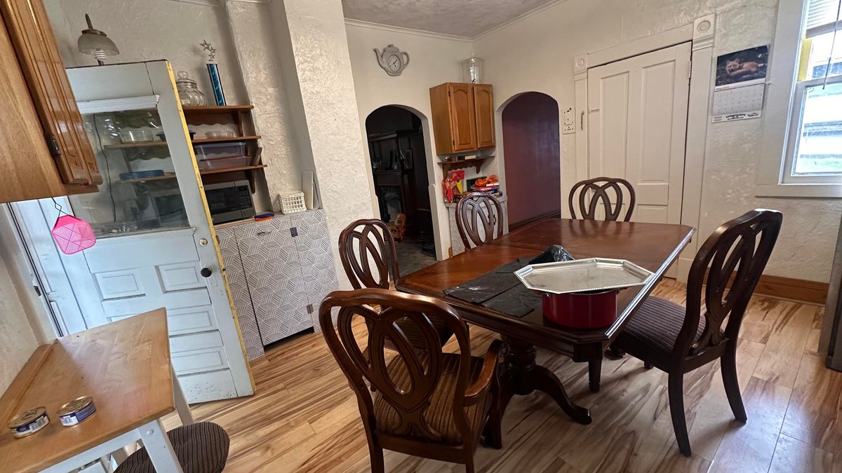 Image for SOLD $71,500 - Spacious 3 Bedroom in a Convenient Fairmont Location