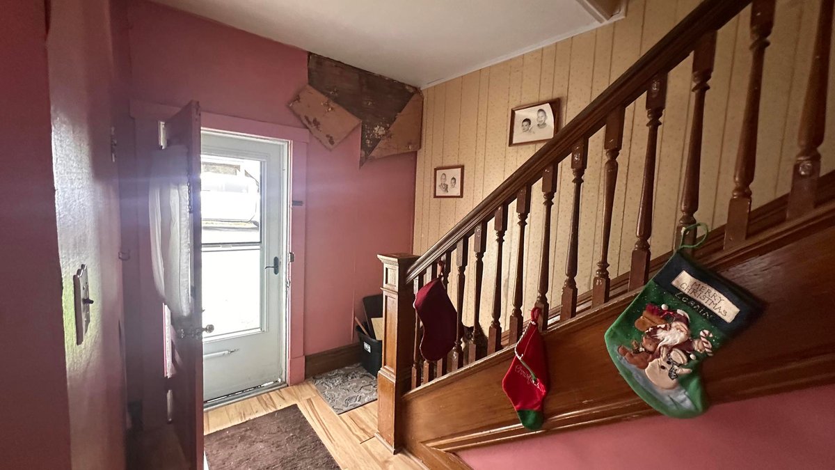 Image for SOLD $71,500 - Spacious 3 Bedroom in a Convenient Fairmont Location