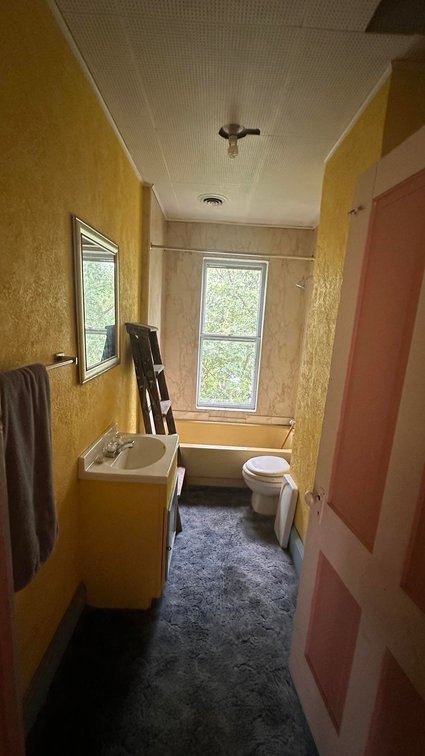 Image for SOLD $71,500 - Spacious 3 Bedroom in a Convenient Fairmont Location