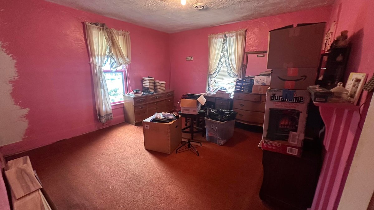 Image for SOLD $71,500 - Spacious 3 Bedroom in a Convenient Fairmont Location