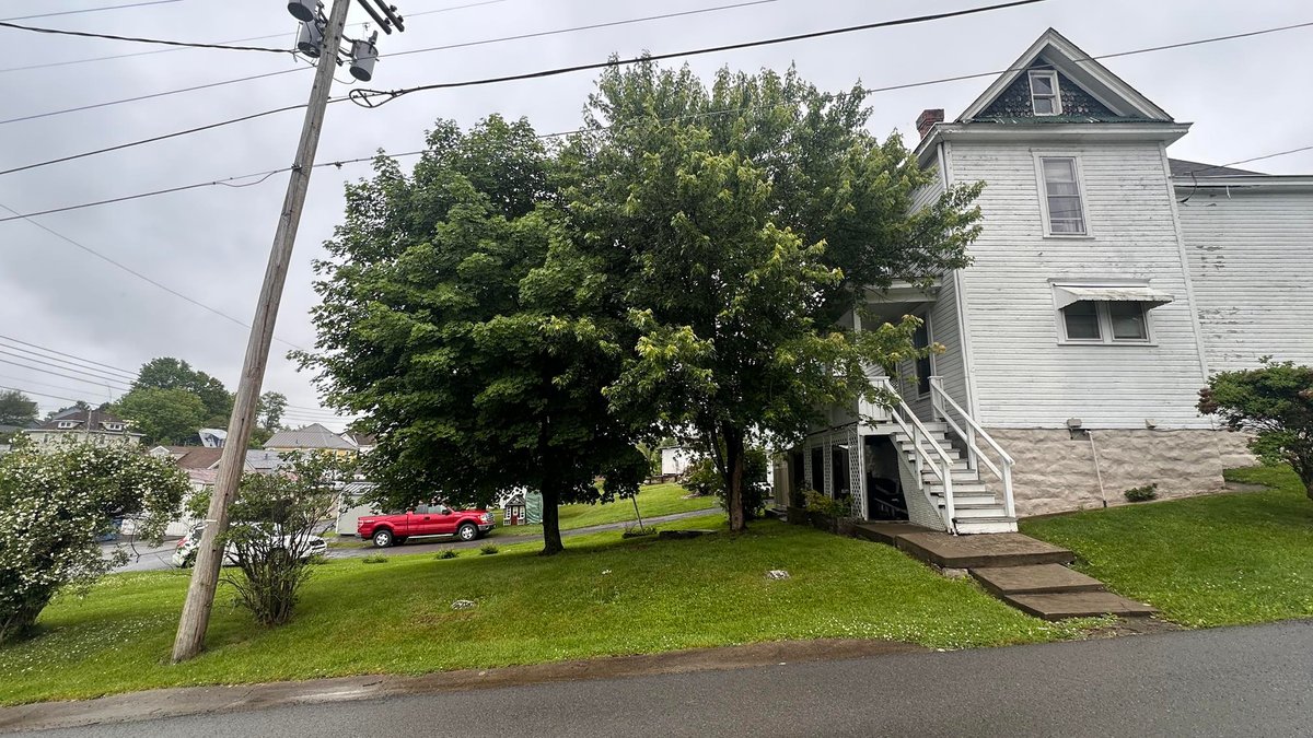 Image for SOLD $71,500 - Spacious 3 Bedroom in a Convenient Fairmont Location