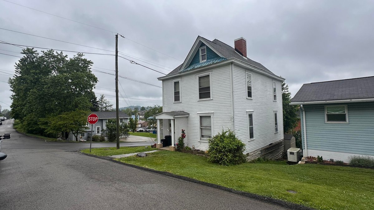 Image for SOLD $71,500 - Spacious 3 Bedroom in a Convenient Fairmont Location