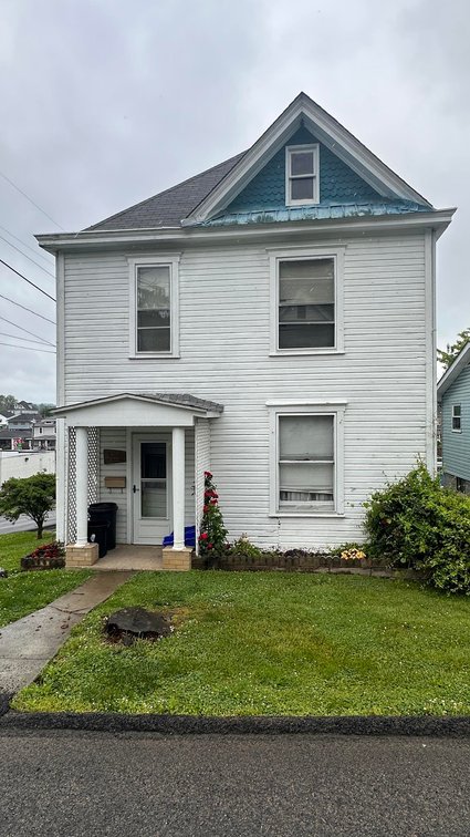 Image for SOLD $71,500 - Spacious 3 Bedroom in a Convenient Fairmont Location