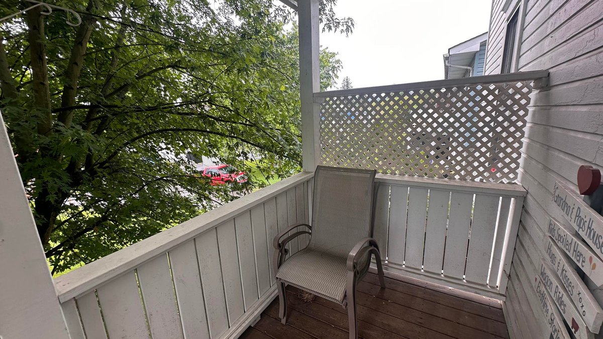 Image for SOLD $71,500 - Spacious 3 Bedroom in a Convenient Fairmont Location