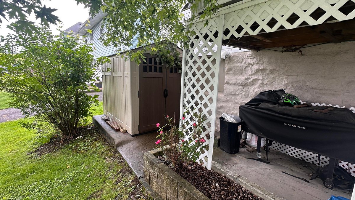 Image for SOLD $71,500 - Spacious 3 Bedroom in a Convenient Fairmont Location
