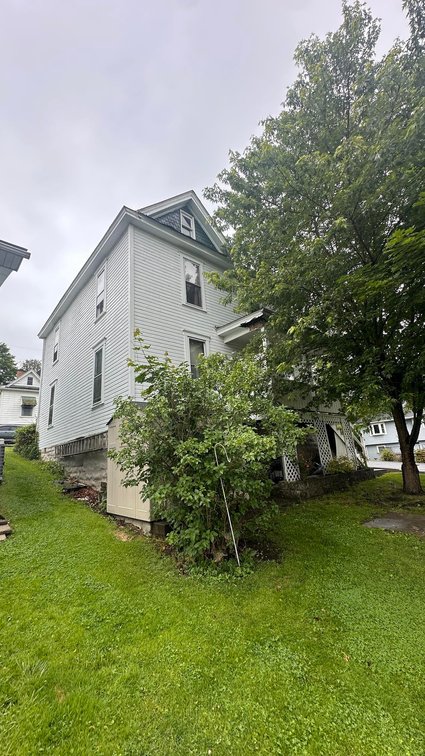 Image for SOLD $71,500 - Spacious 3 Bedroom in a Convenient Fairmont Location
