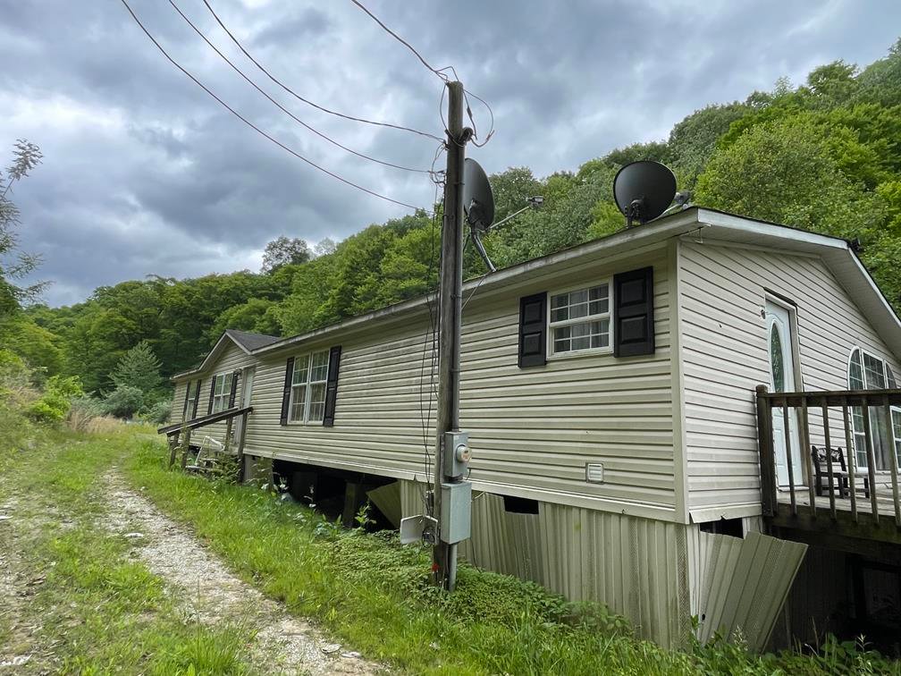Image for SOLD $50,600 - 3 Bedroom Doublewide on 2 Acres in Inez Selling to the Highest Bidder