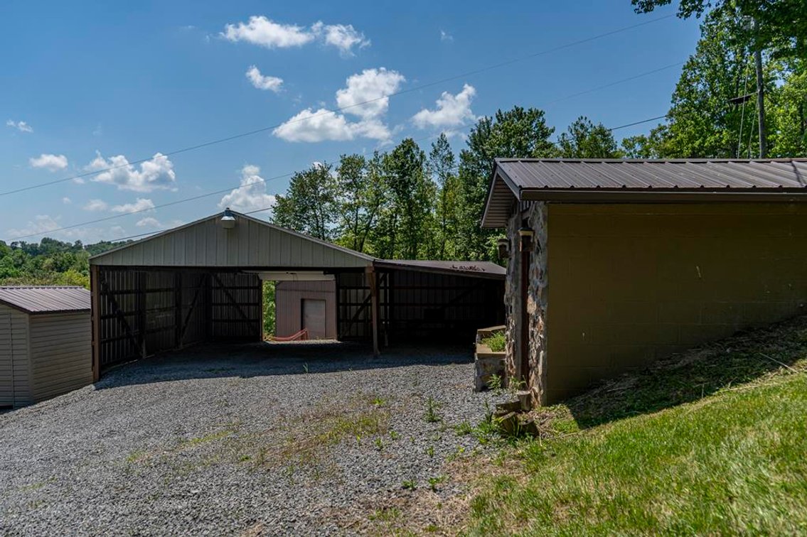 Image for SOLD $283,250 - Exceptional 4 Bedroom on 9.4 Acres in Barbour County