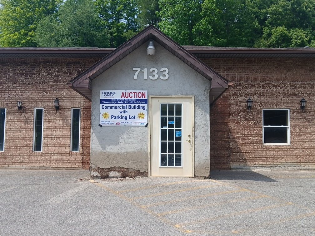 Image for SOLD $110,000 - Commercial Building with Flexible Open Interior in Charleston