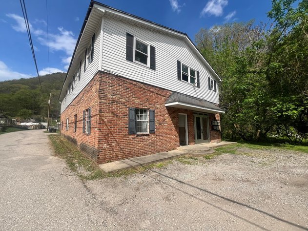 Image for 5-Unit Apartment Building in Kanawha County