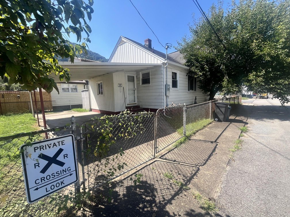 Image for 2-Bedroom Home on Corner Lot in Boomer