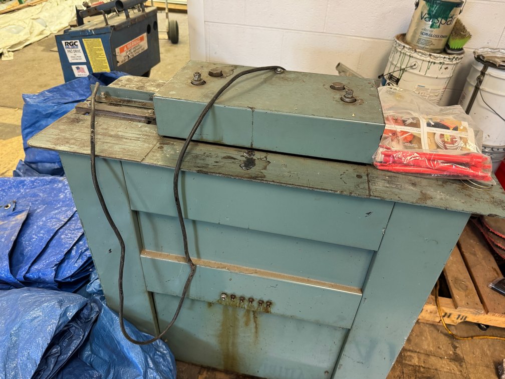 Possibly a sheet metal lockformer
