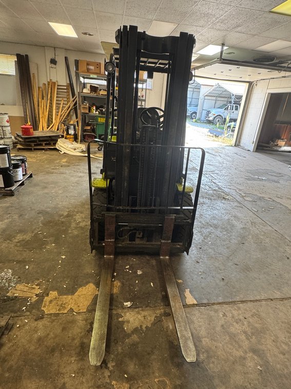Clark C25L 5,000-Lb Propane Forklift