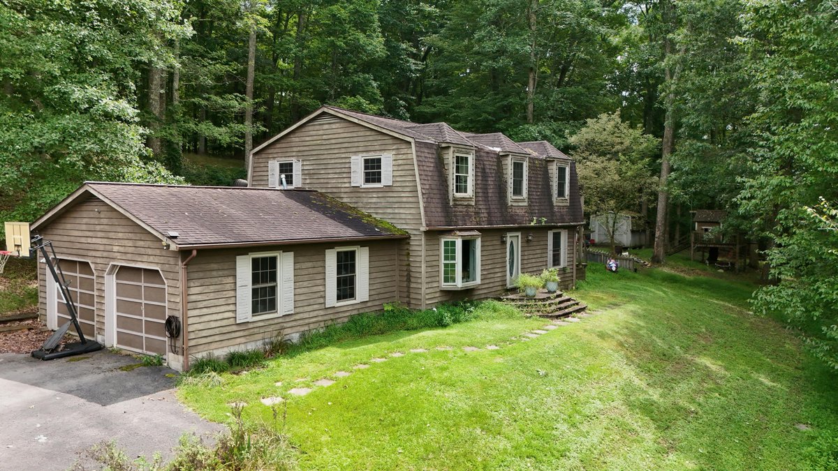 Image for 4 Bedroom on 1.4 Private Acres in Buckhannon