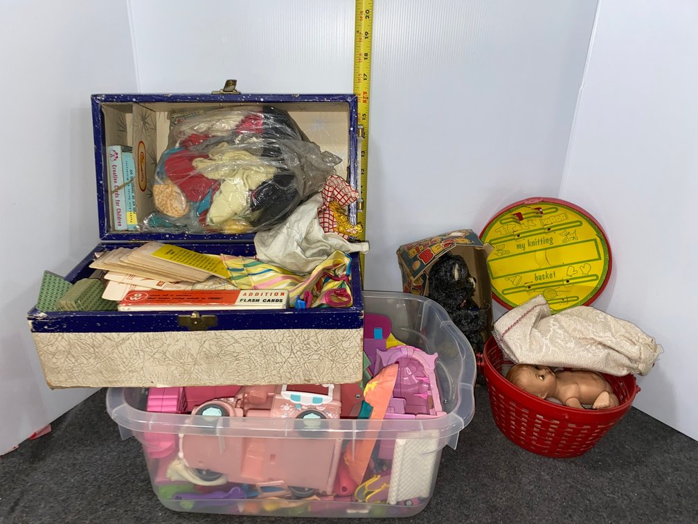 Vintage Bubble Blowing Bear, Doll Clothes, Other Toys