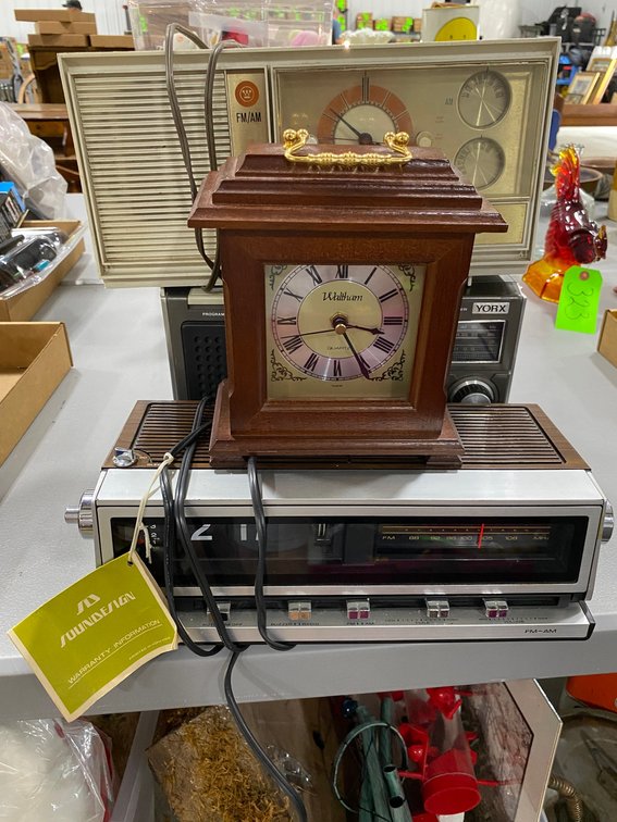 Waltham Clock, Vintage Radios