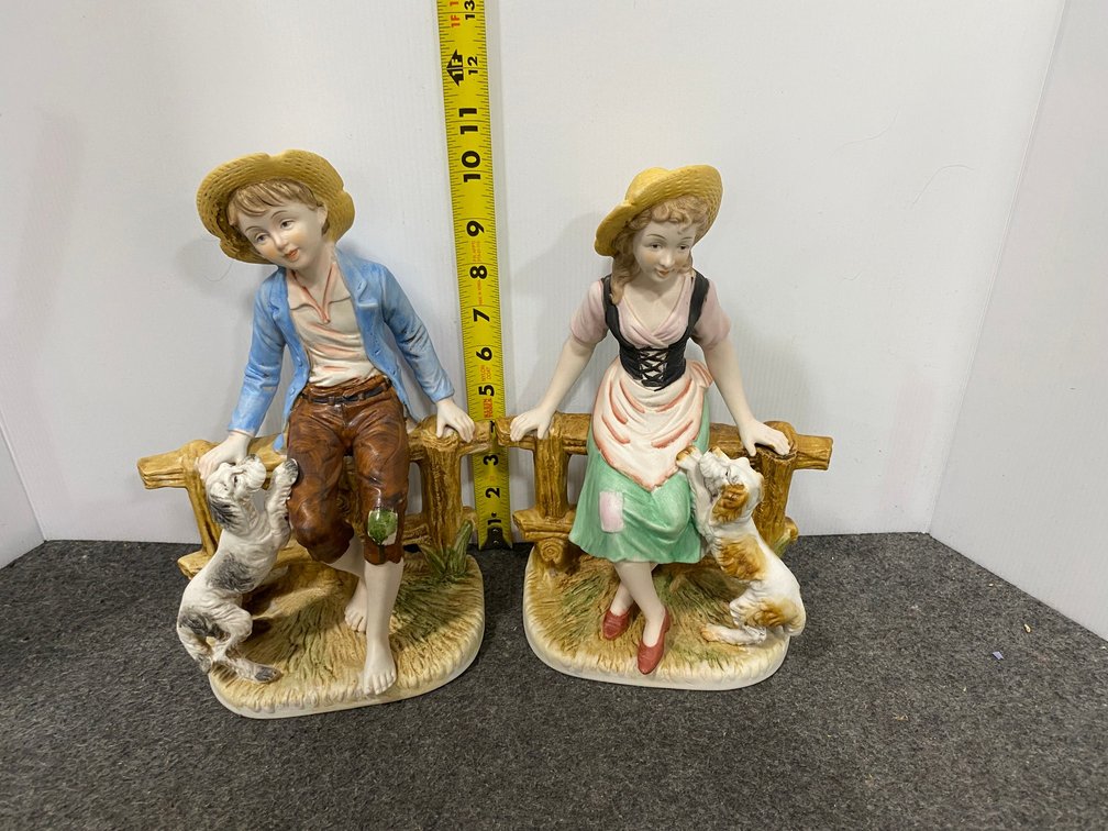 2-Figurines