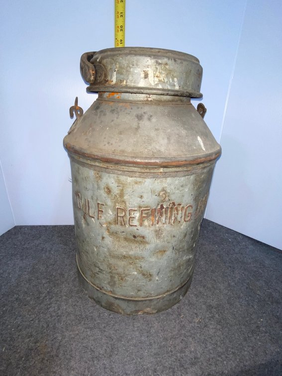 Vintage Galvanized Metal 10 Gallon Oil Can