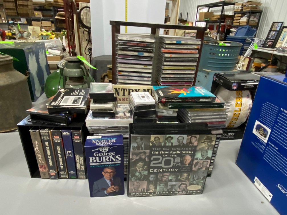Collection VHS, CD's, Cassette Tapes
