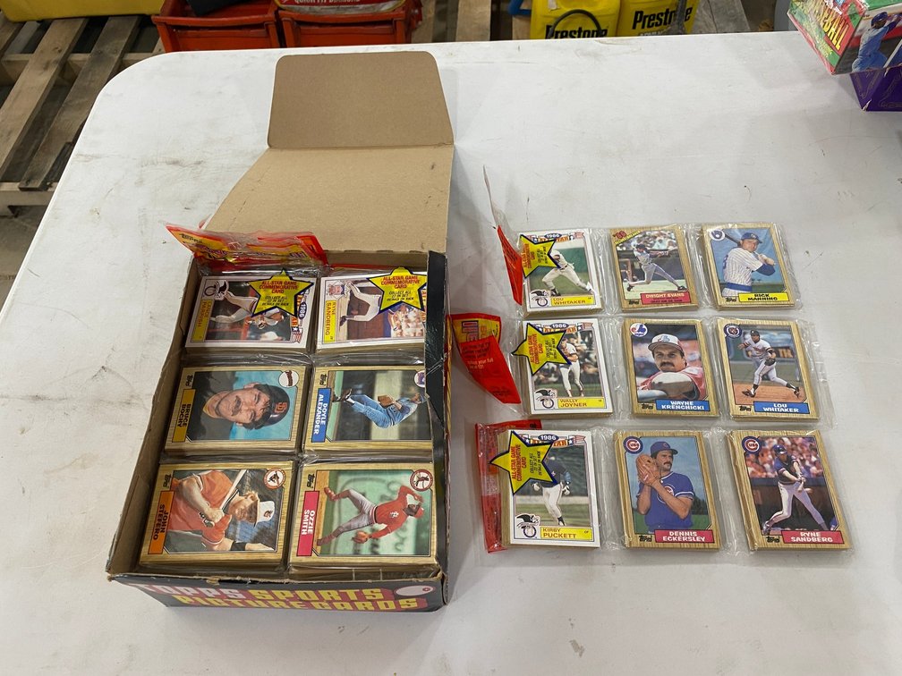 Sealed Packs of 1987 Topps Baseball Cards
