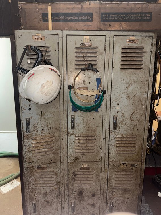 Vintage Par-Tow Corporation metal locker cabinet