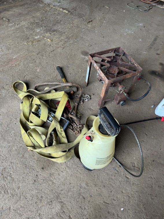 Assorted shop/rigging items